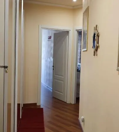 Azzurra - 850 M Al Mare - 75 Mq - Balconata Vivibile - Wi-fi - Pay Tv Gratis - Posteggio Auto Condominiale Non Assegnato Appartement *